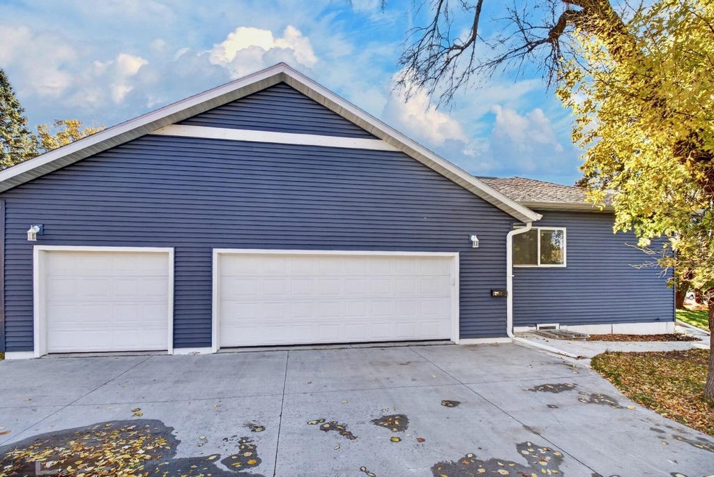 Photo of 1105 E Mount Faith Avenue, Fergus Falls, MN 56537 (MLS # 7159578)