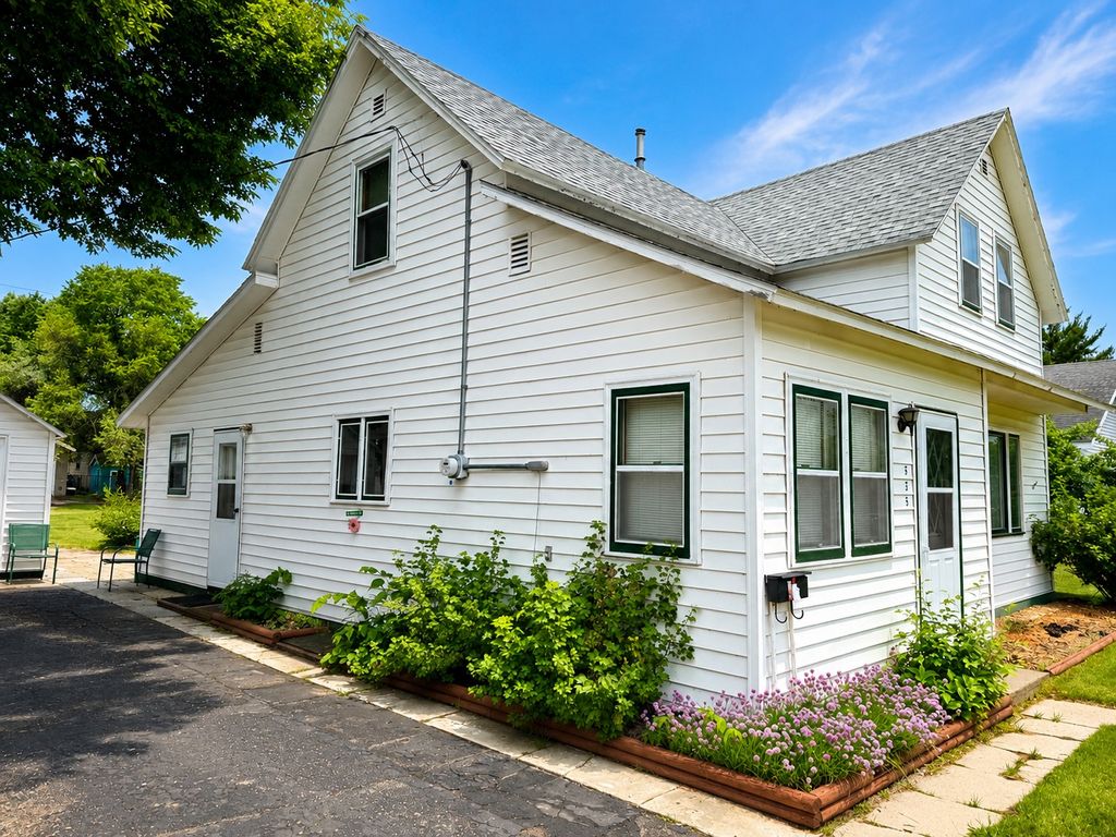 Photo of 535 1st Avenue N, Perham, MN 56573 (MLS # 7088373)