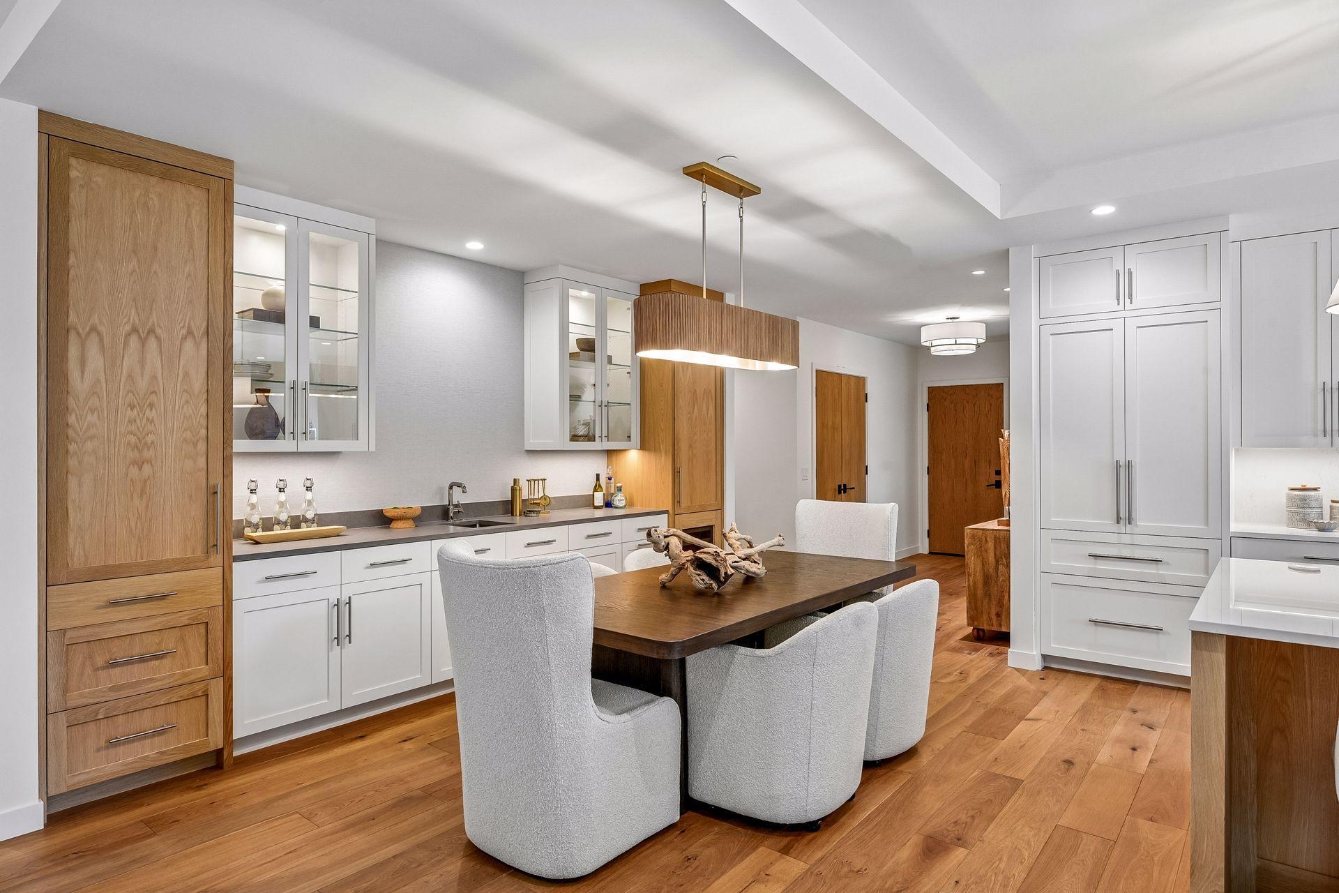 150 Broadway Avenue S 2A