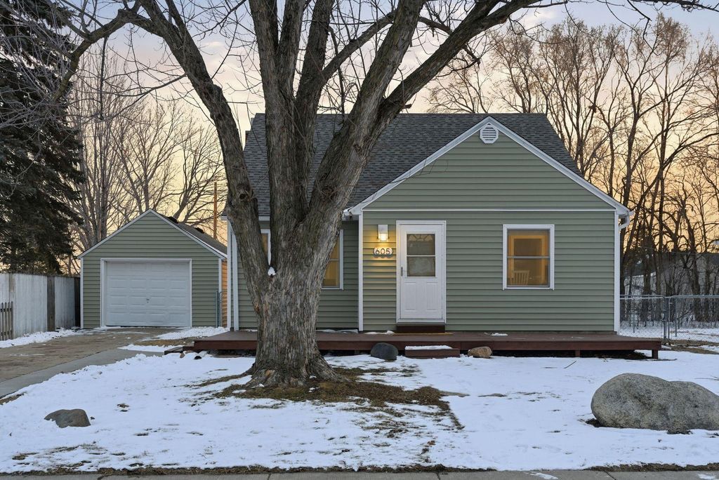Photo of 605 1st Avenue SE, Pine Island, MN 55963 (MLS # 7026365)