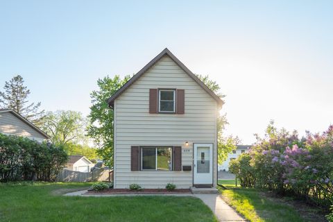 608 7th Avenue S Hopkins MN 55343