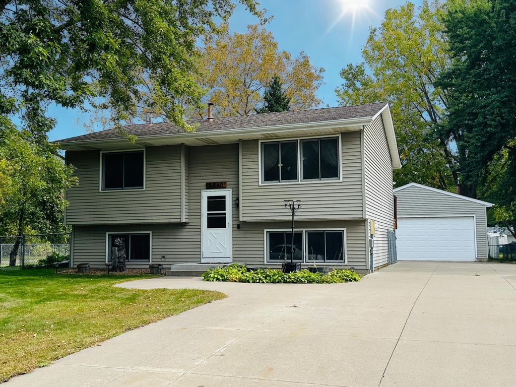Photo of 5040 Woodcrest Road, White Bear Lake, MN 55110 (MLS # 6822480)