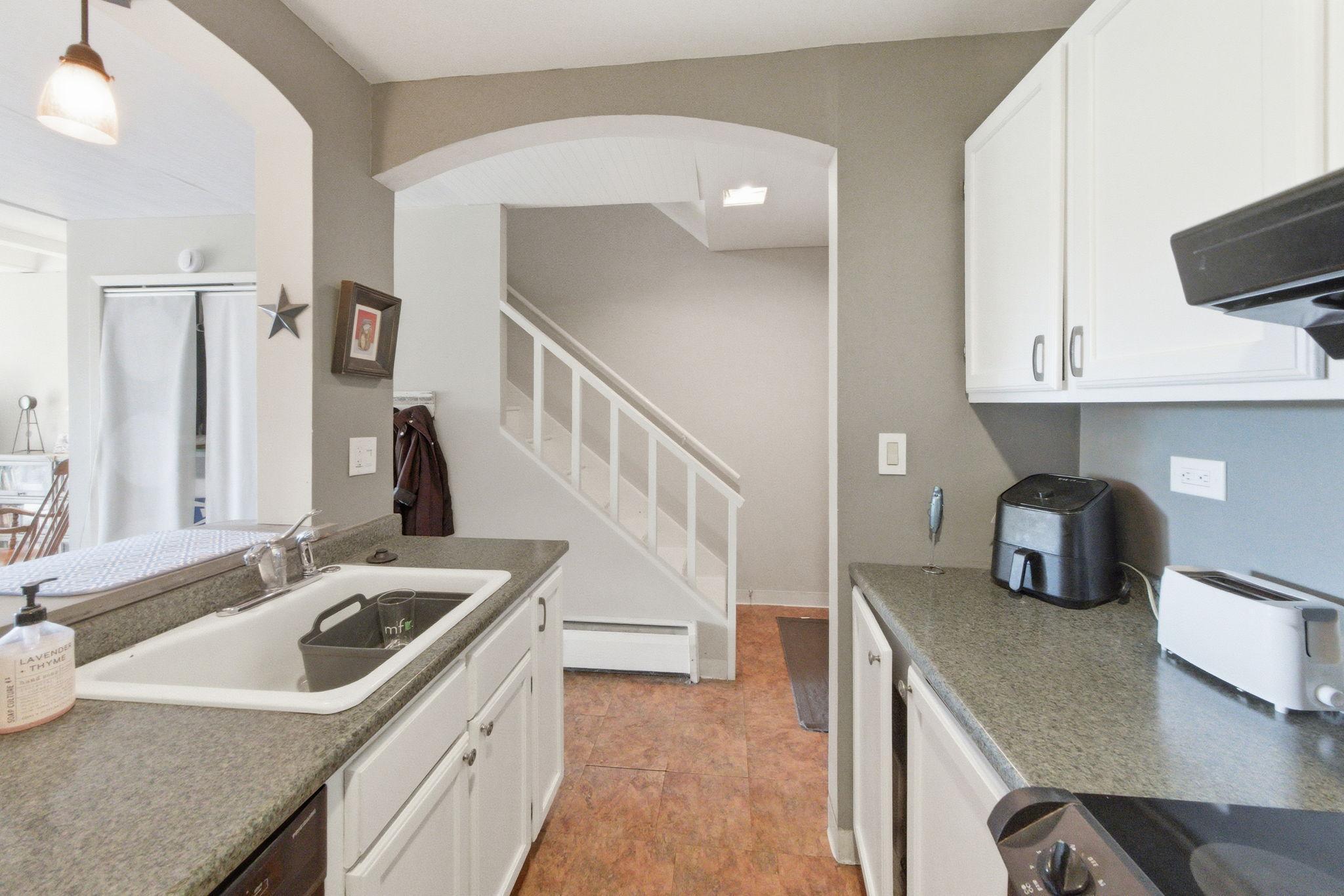 380 Ramsey Street 1B