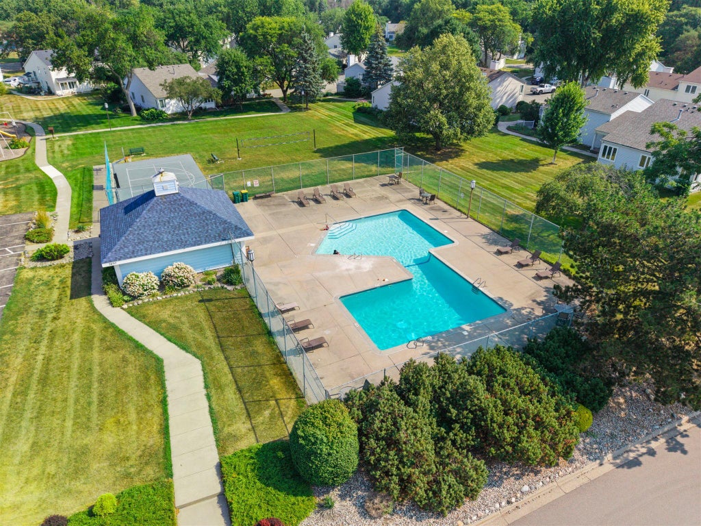 Photo of 7232 Woodstock Curve, Bloomington, MN 55438 (MLS # 7148227)