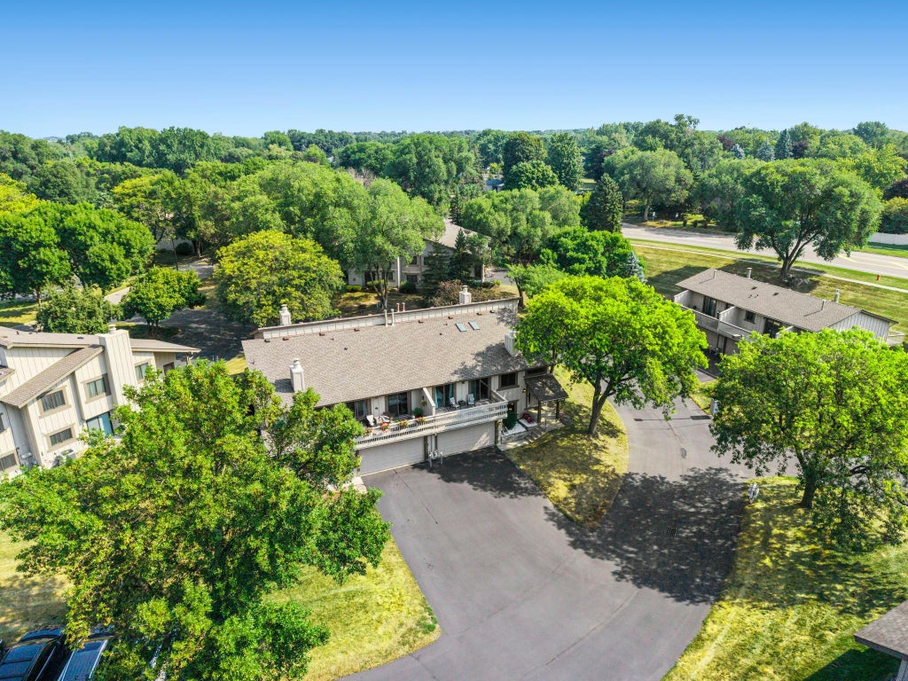 Photo of 7232 Woodstock Curve, Bloomington, MN 55438 (MLS # 7148227)