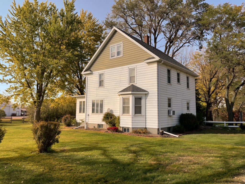 Photo of 38956 County Road 24, Springfield, MN 56087 (MLS # 7164690)