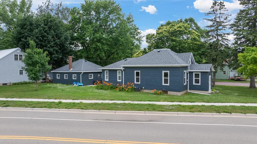 Photo of 37 Rowland Street, Tracy, MN 56175 (MLS # 7102450)