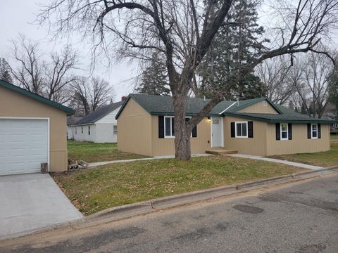 1201 L Street NE Brainerd MN 56401