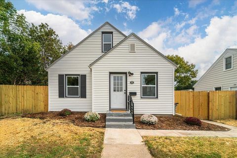 898 Wilder Street S Saint Paul MN 55116