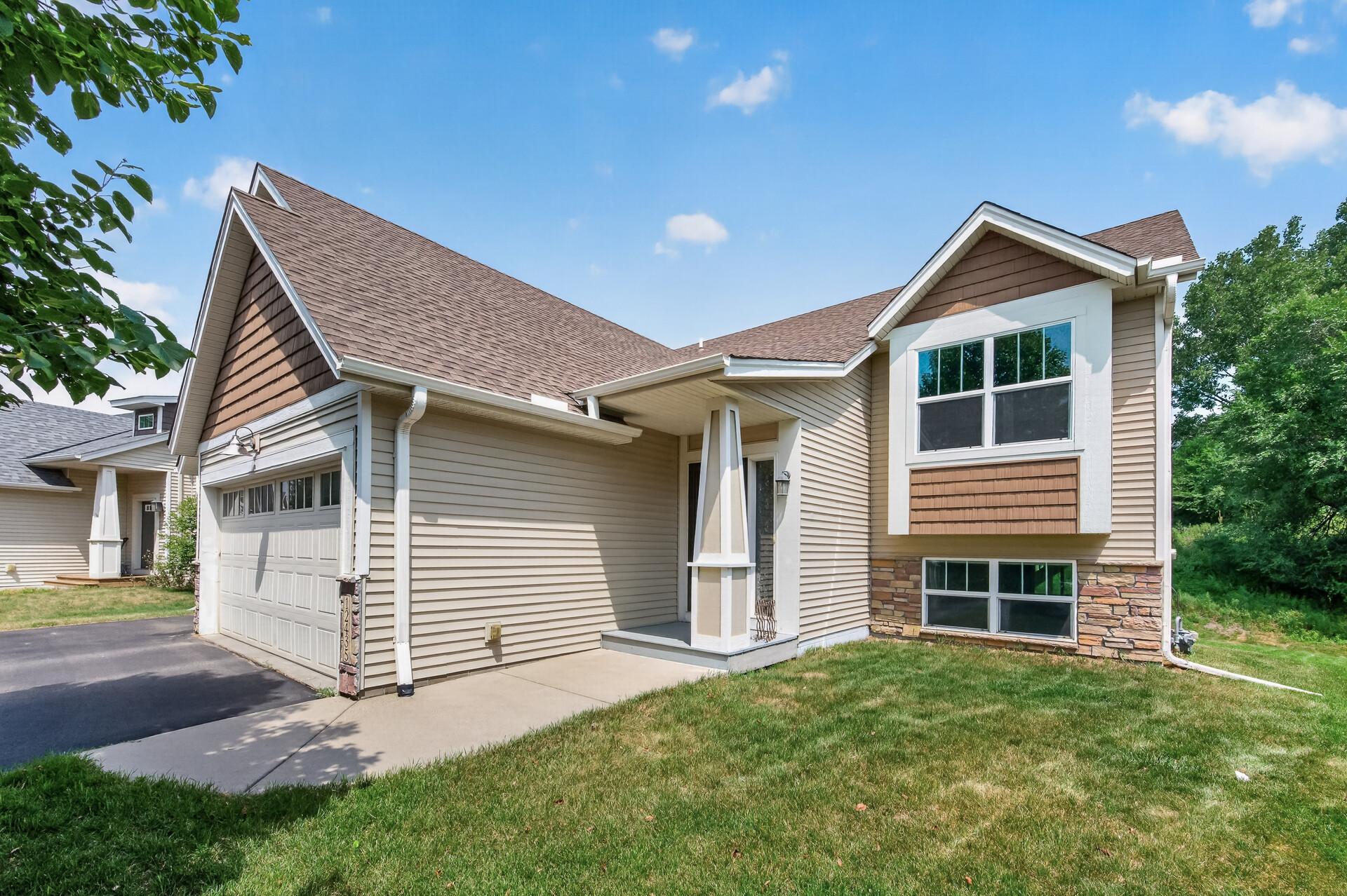 12435 Midway Circle NE