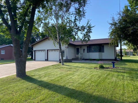 Photo of 570 3rd Street NW, Richmond, MN 56368 (MLS # 7108755)