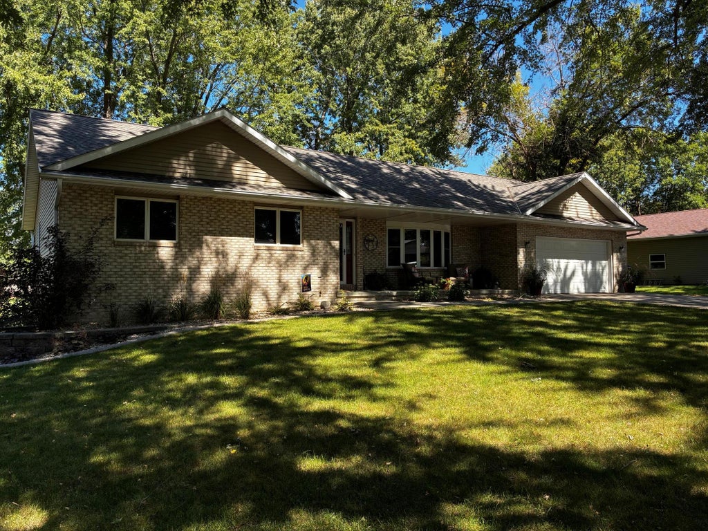 Photo of 1960 Willow Avenue, Worthington, MN 56187 (MLS # 7136414)