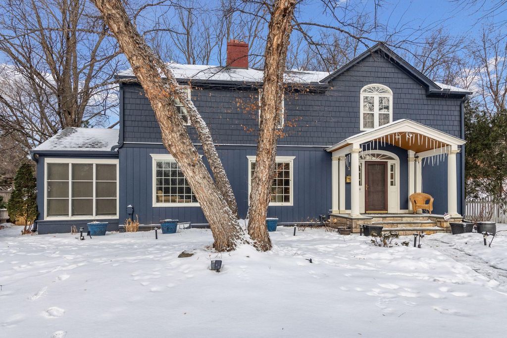 Photo of 3 Edina Court, Edina, MN 55424 (MLS # 7003973)