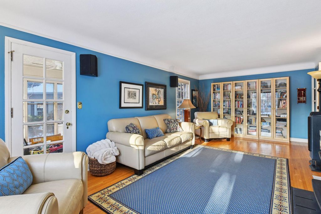 Photo of 3 Edina Court, Edina, MN 55424 (MLS # 7003973)