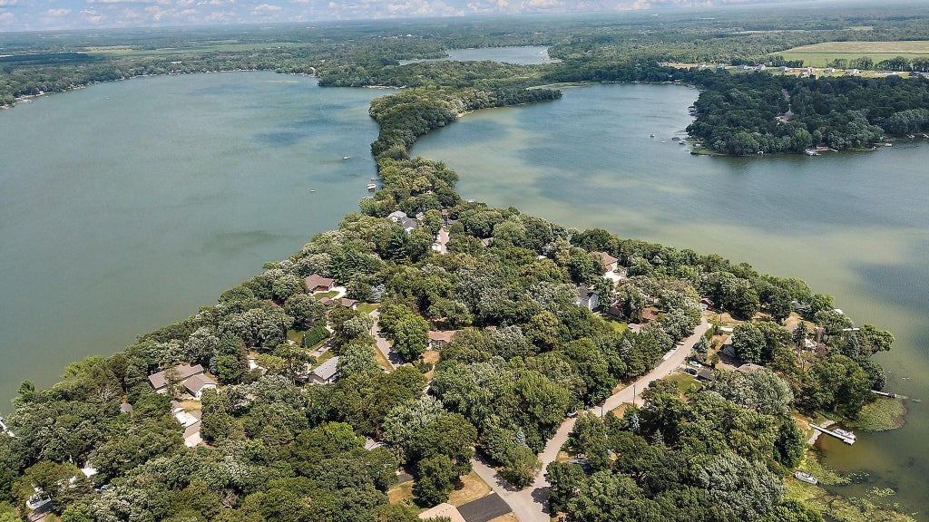Photo of 10700 56th Street, Clear Lake, MN 55319 (MLS # 7114493)