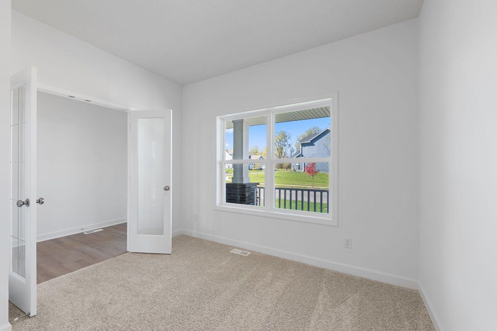 Photo of 7547 Upper 42nd Street N, Oakdale, MN 55128 (MLS # 7026062)