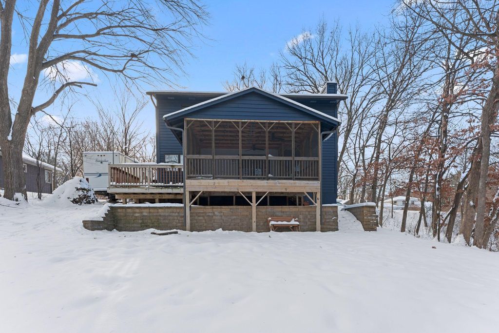 Photo of 6418 25th Street N, Oakdale, MN 55128 (MLS # 6826425)