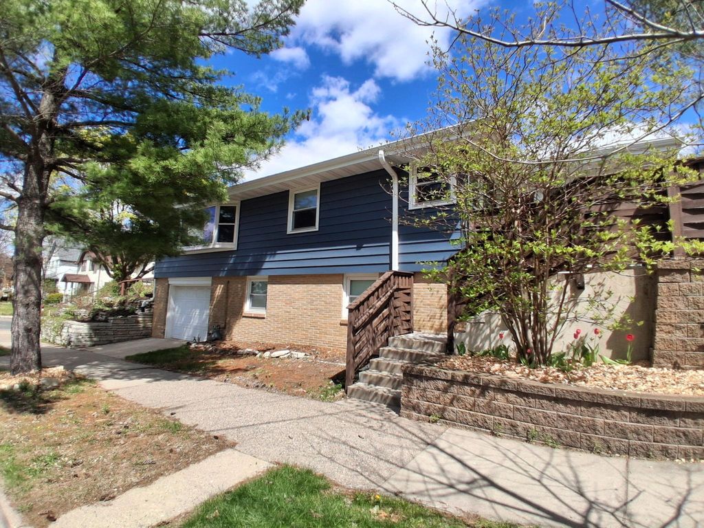 Photo of 2327 Laurel Avenue W, Minneapolis, MN 55405 (MLS # 7058036)