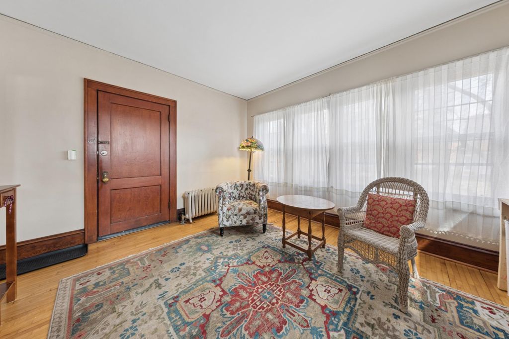 Photo of 611 E 16th Street #1, Minneapolis, MN 55404 (MLS # 7051086)