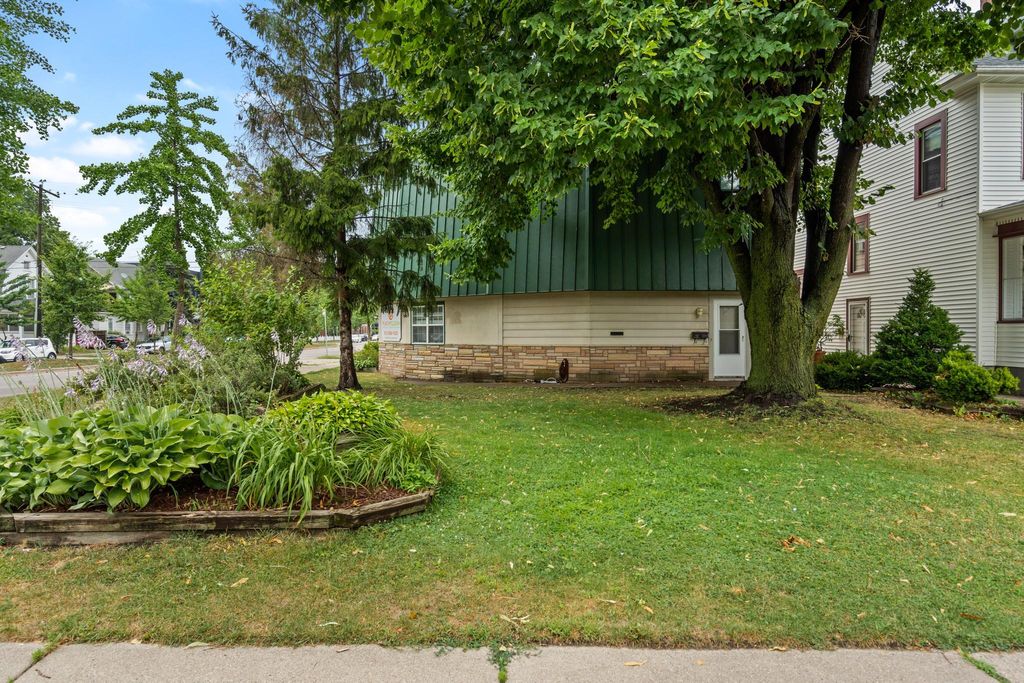 Photo of 3101 Irving Avenue S, Minneapolis, MN 55408 (MLS # 7059732)