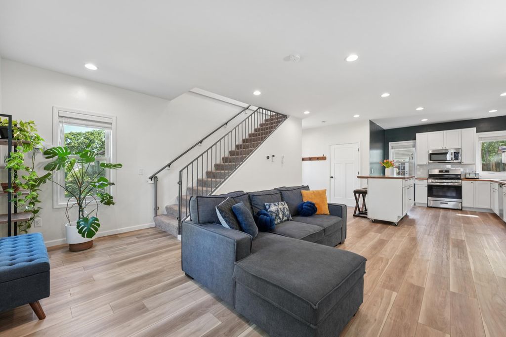 Photo of 113 Van Buren Avenue S, Hopkins, MN 55343 (MLS # 6813036)