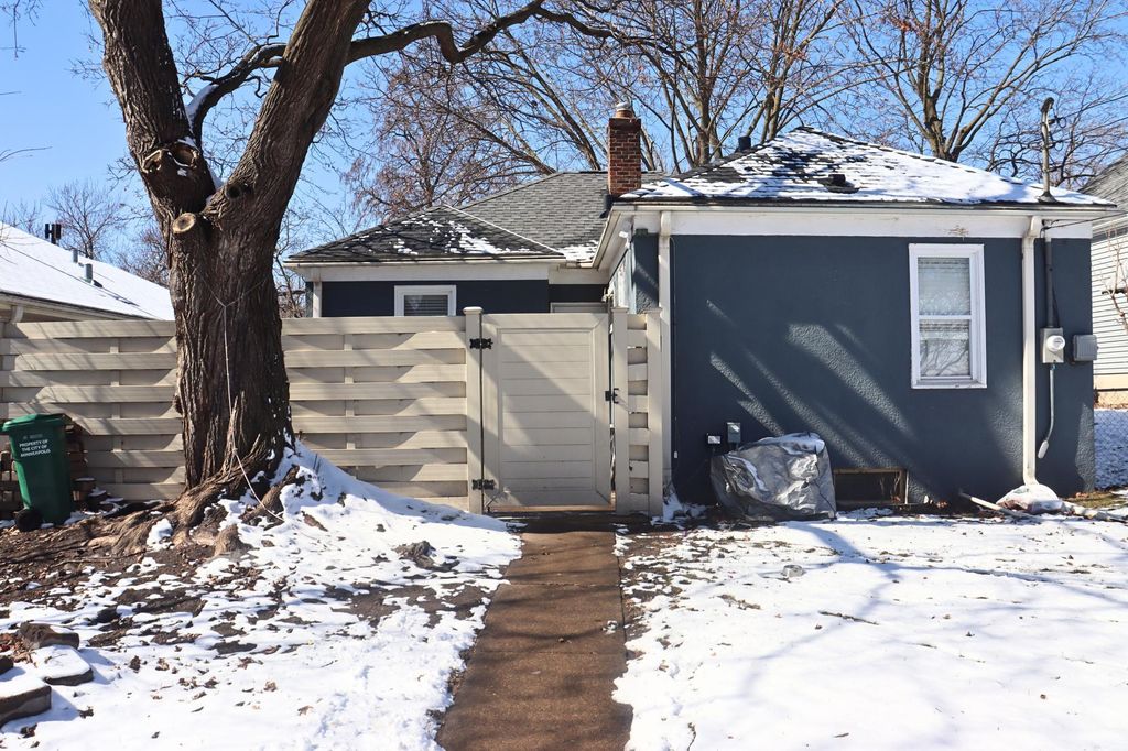 Photo of 3406 Knox Avenue N, Minneapolis, MN 55412 (MLS # 7040060)