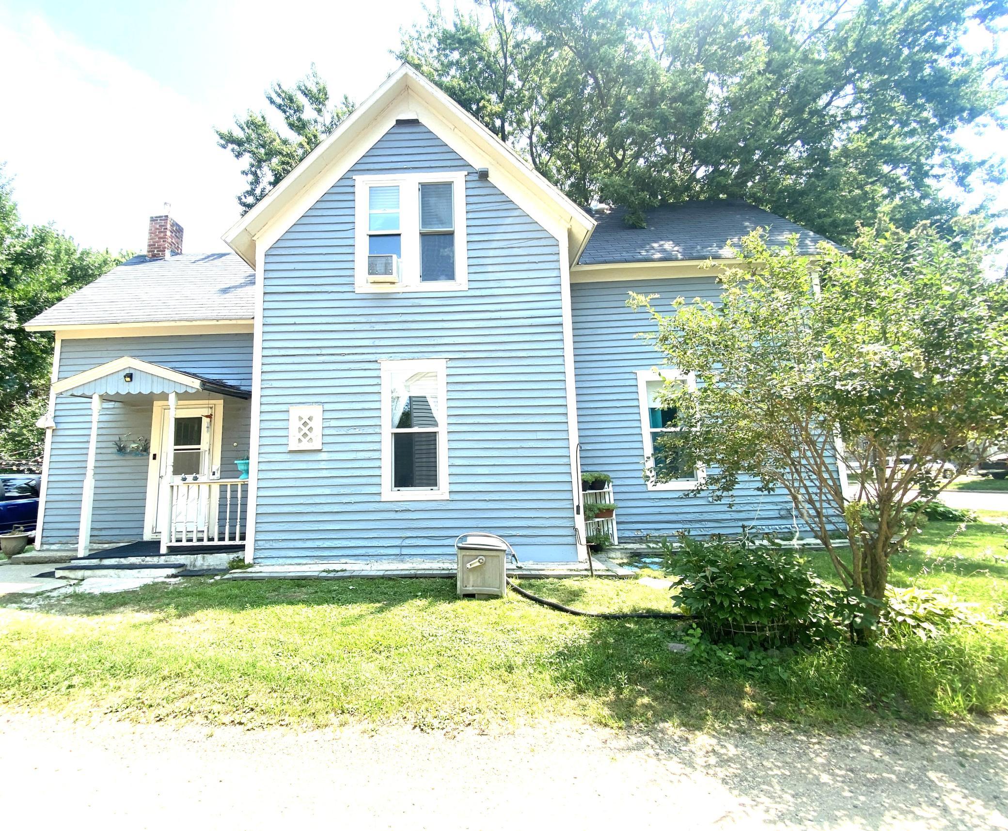 640 11th Street - Photo 2