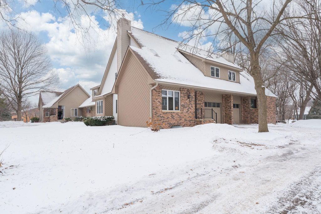 Photo of 1607 Pleasant View Drive, North Mankato, MN 56003 (MLS # 7017646)