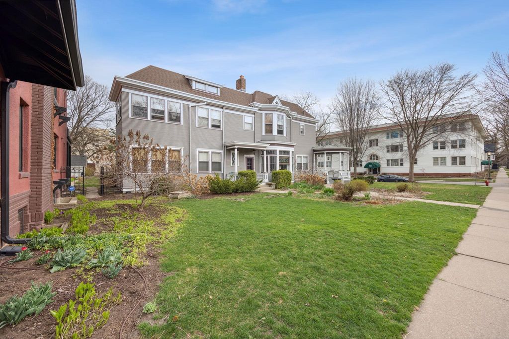 Photo of 78 Arundel Street, Saint Paul, MN 55102 (MLS # 7005774)