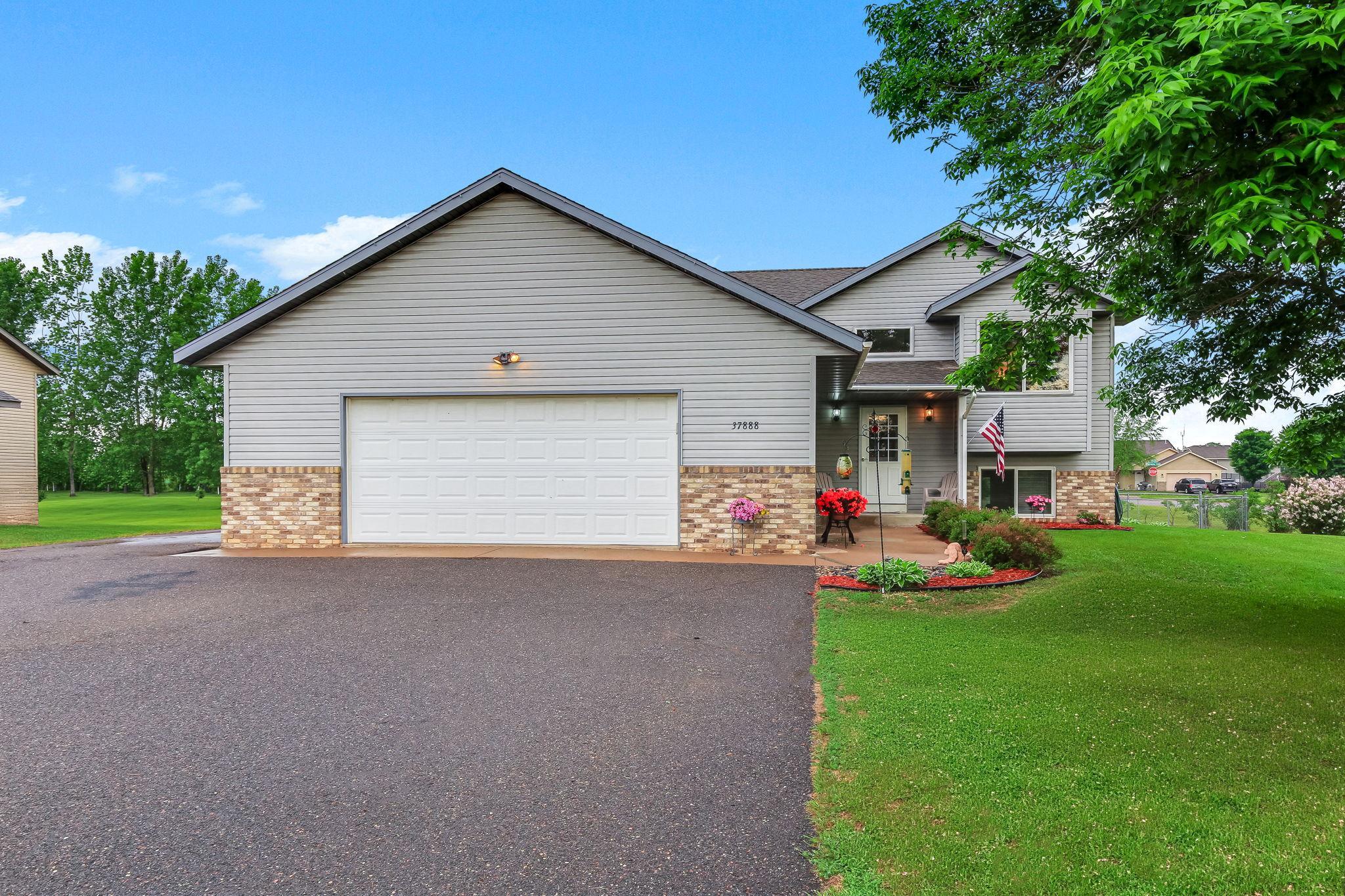 Photo 1 of 46 — 37888 Hawthorne Avenue, North Branch, MN 55056