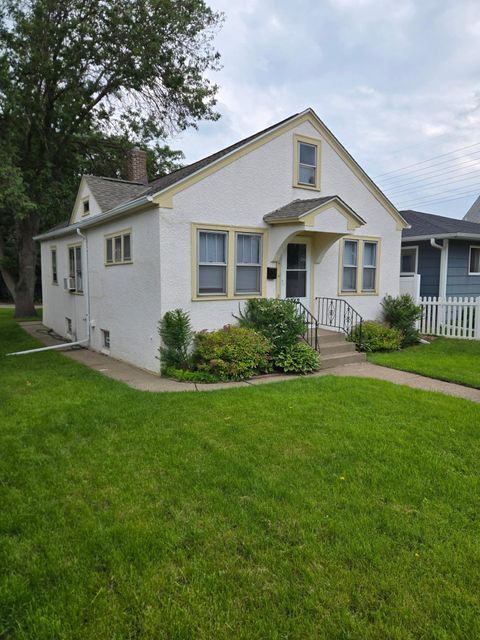 2742 Grand Street NE Minneapolis MN 55418