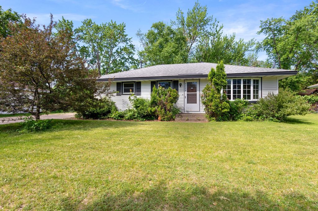 Photo of 11516 Heather Street NW, Coon Rapids, MN 55433 (MLS # 7082019)