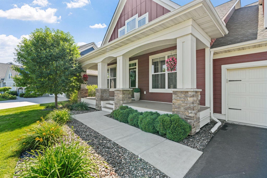 Photo of 4949 Otter Trail NE, Saint Michael, MN 55376 (MLS # 7107690)