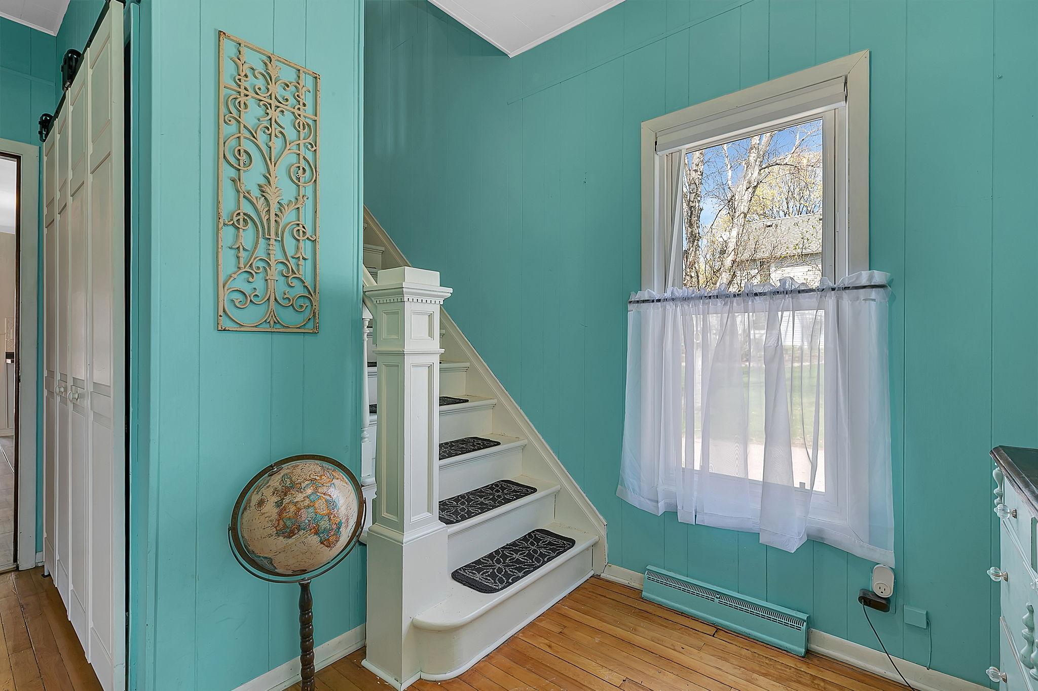 71 Cherry Street S