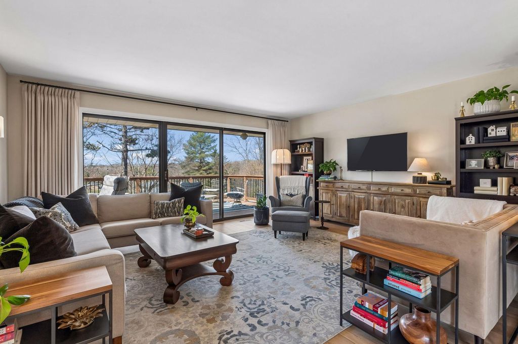 Photo of 1964 Sky High Drive, New Brighton, MN 55112 (MLS # 7052053)