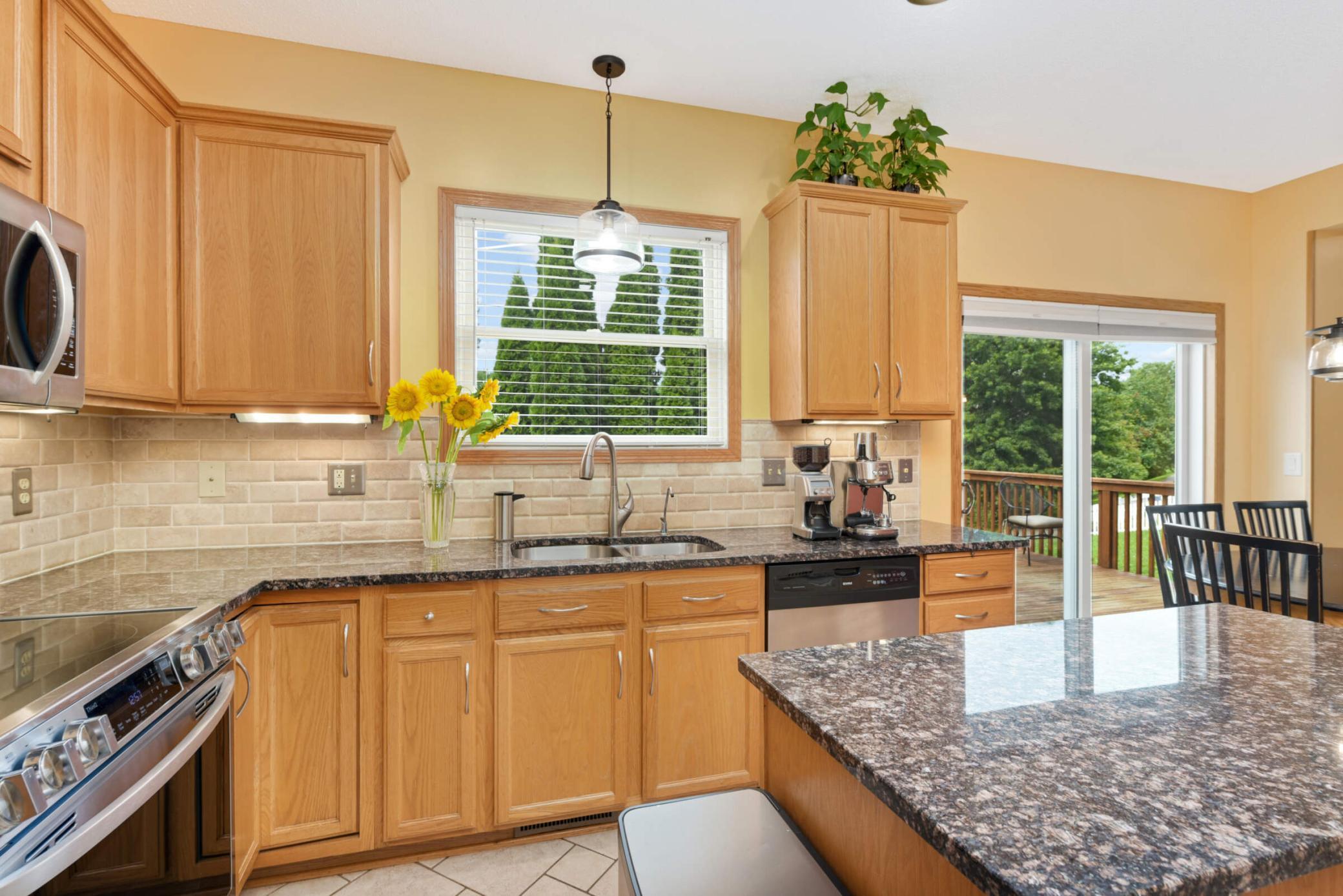 15153 Dupont Path