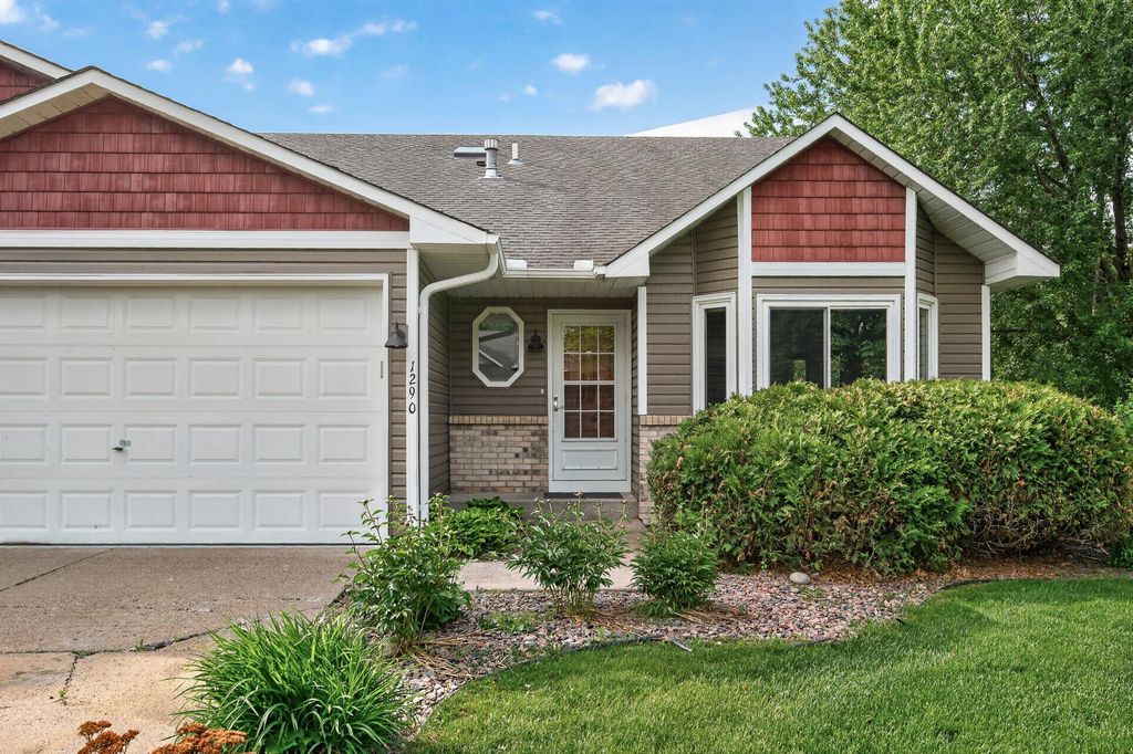 Photo of 1290 109th Avenue NW, Coon Rapids, MN 55433 (MLS # 7082998)