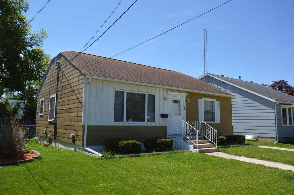 Photo of 630 15th Street NE, Rochester, MN 55906 (MLS # 7078310)