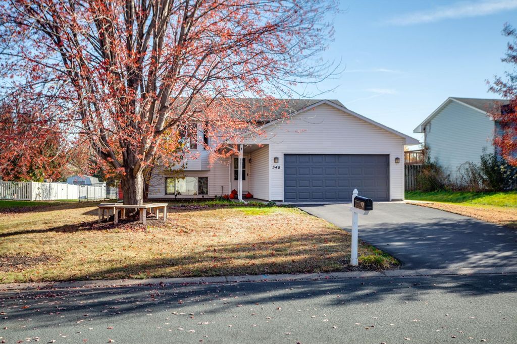 Photo of 348 Columbine Lane, Shakopee, MN 55379 (MLS # 6812973)