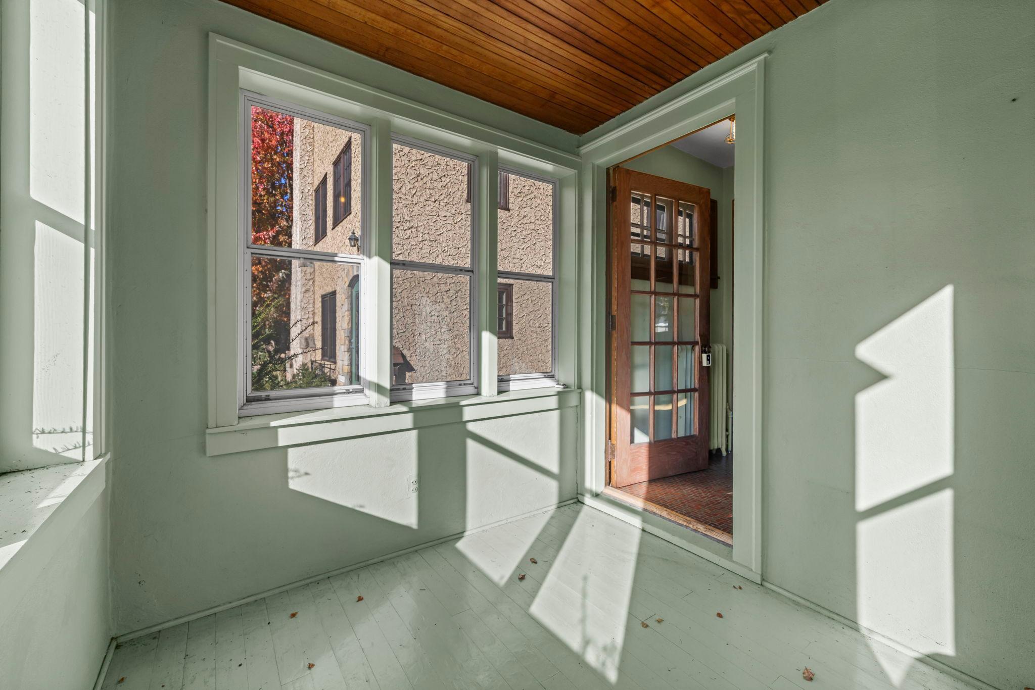 2195 Jefferson Avenue