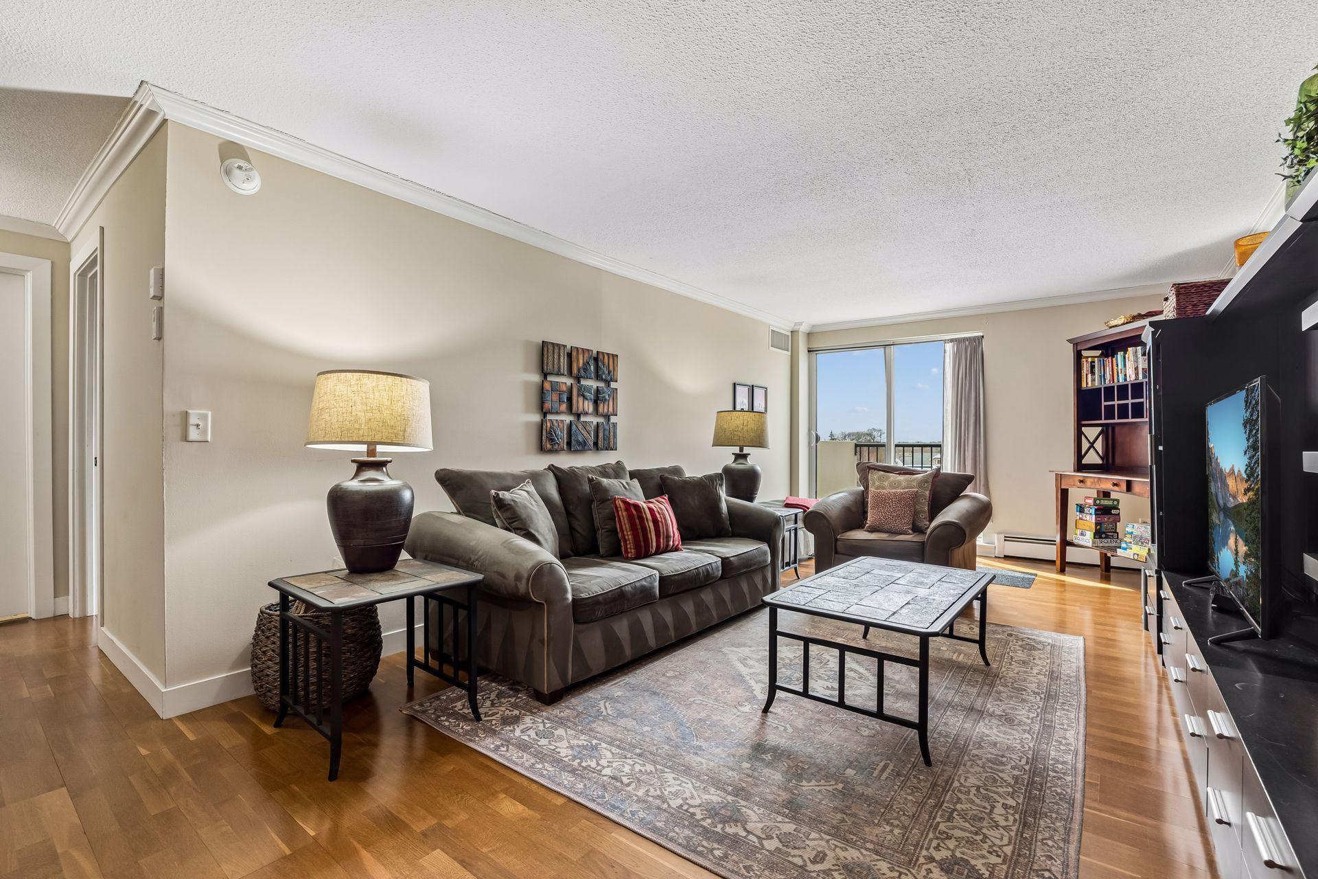 2800 W 44th Street 603