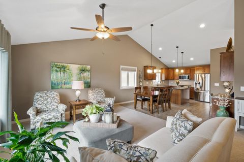 11732 Erskin Circle Blaine MN 55449