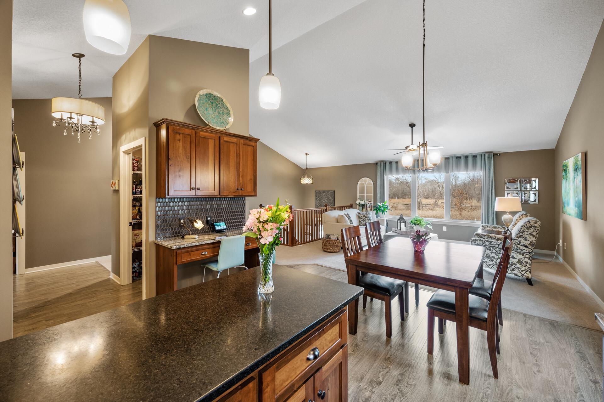 11732 Erskin Circle