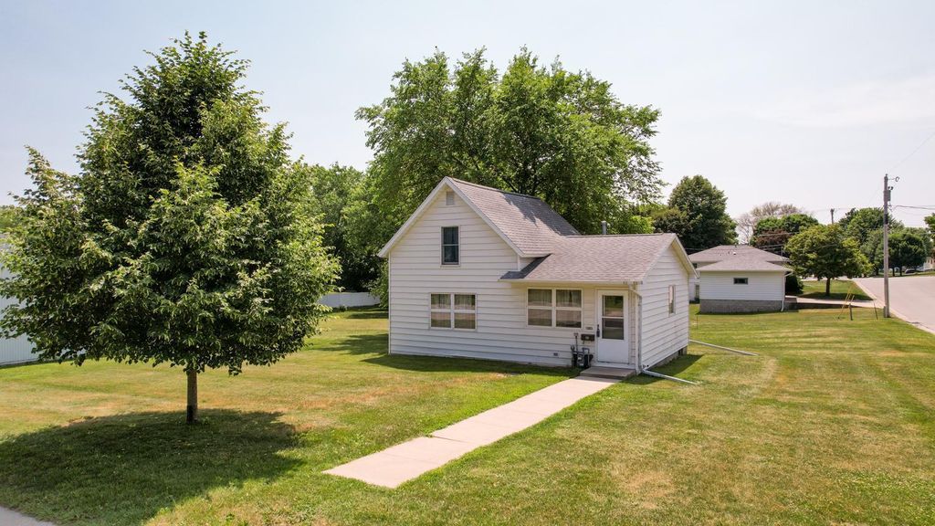 Photo of 1003 Grand Street SE, Chatfield, MN 55923 (MLS # 6385051)