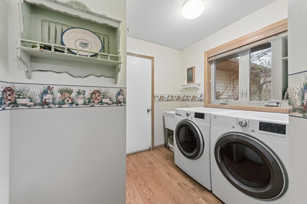 Photo of 8528 Flamingo Drive, Chanhassen, MN 55317 (MLS # 7077395)