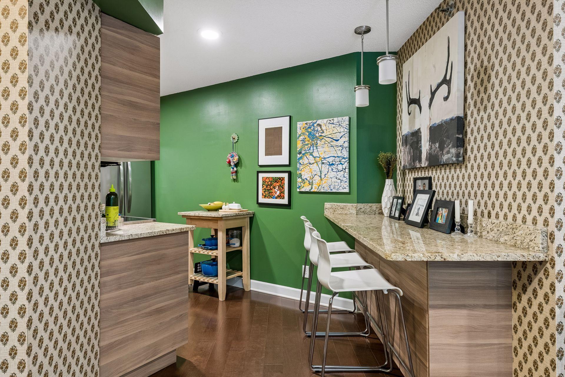 3131 Excelsior Boulevard 113
