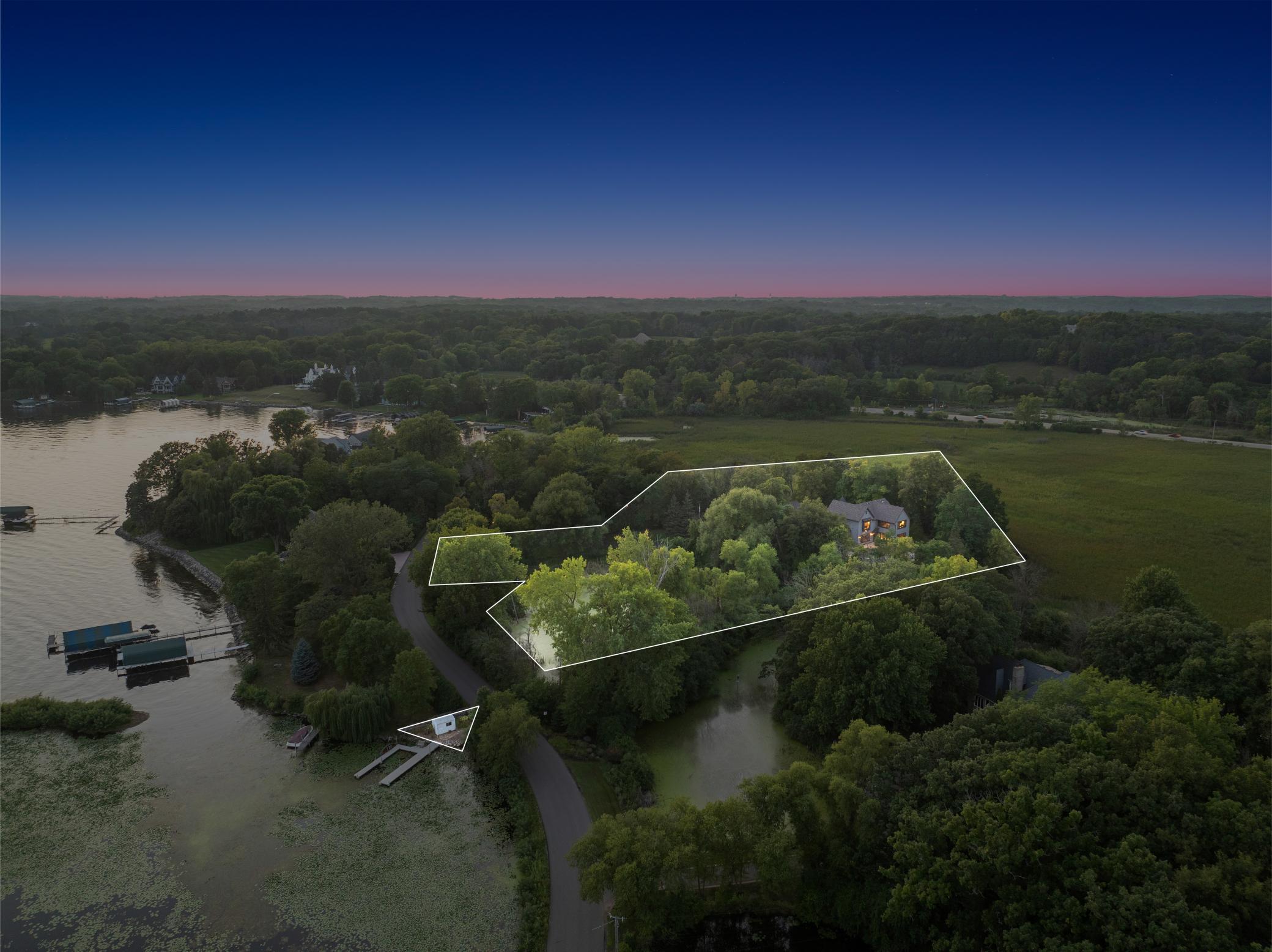 1070 Ferndale Road W