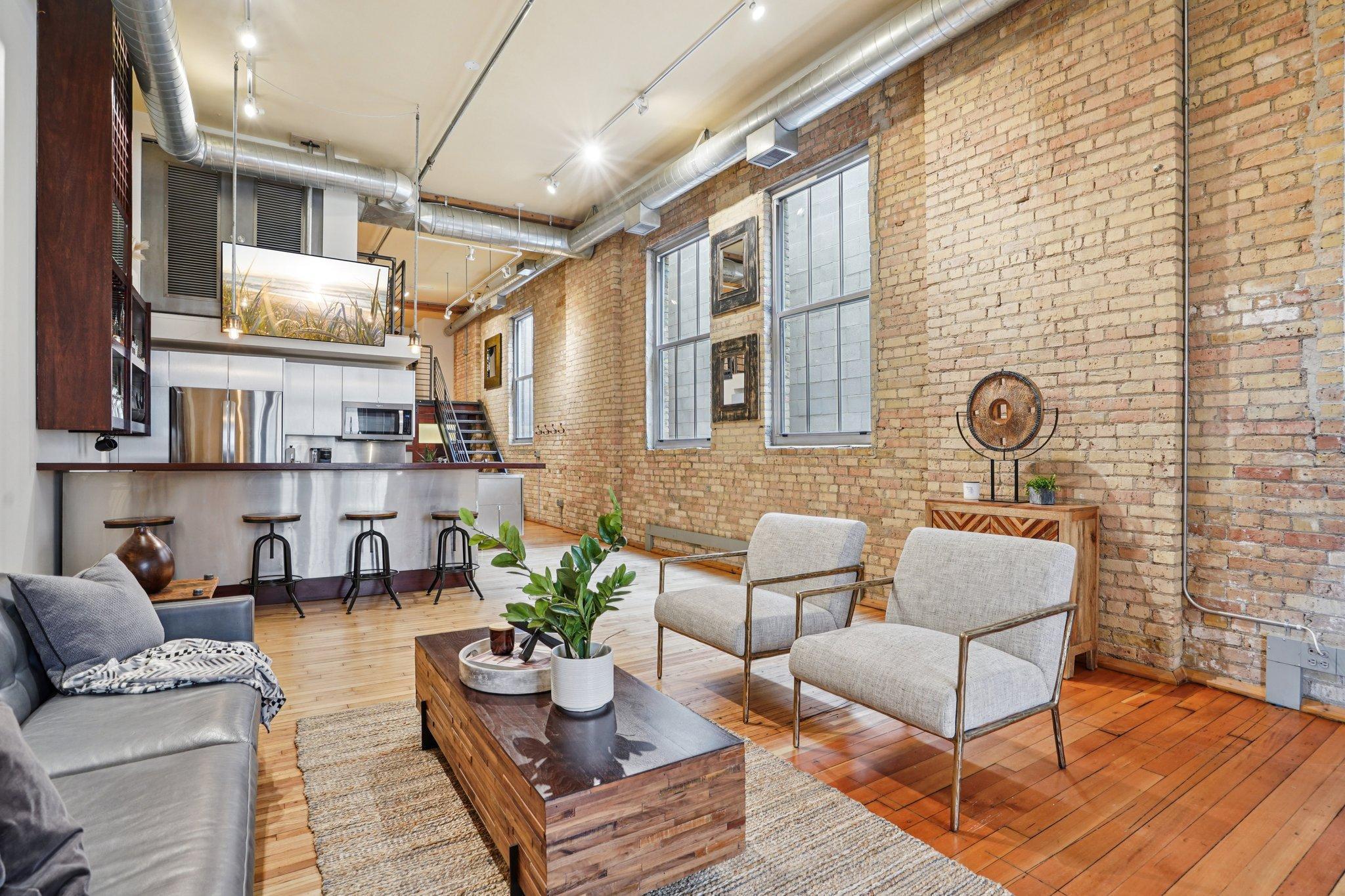 801 Washington Avenue N 222