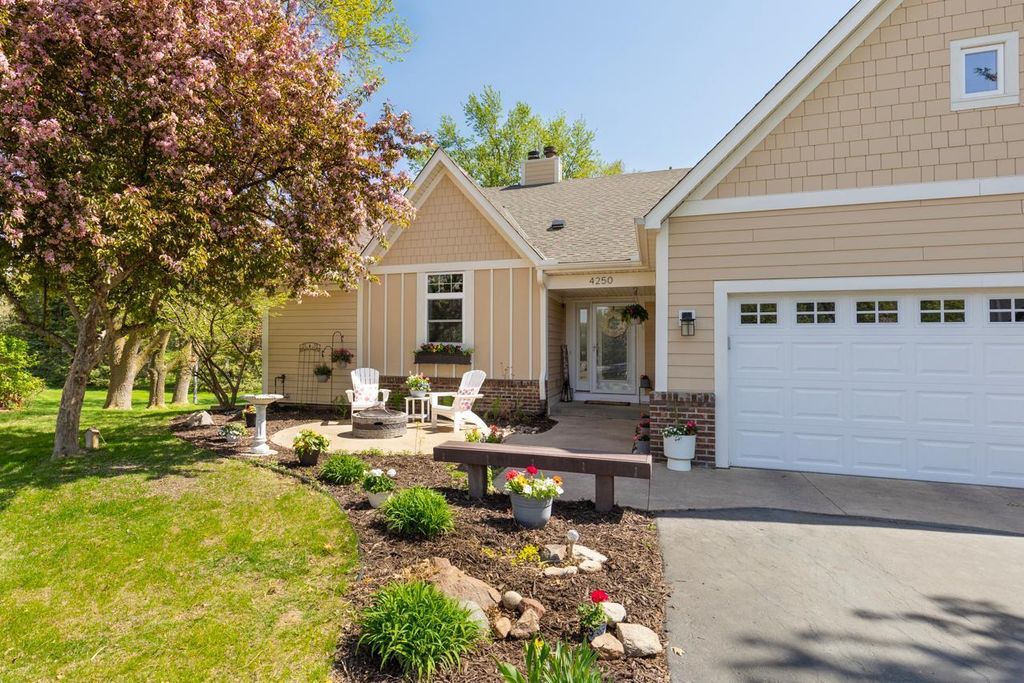 Photo of 4250 Kingsview Lane N, Plymouth, MN 55446 (MLS # 7037212)