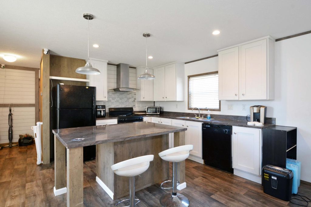 Photo of 1368 96th Lane NE, Blaine, MN 55434 (MLS # 6817910)